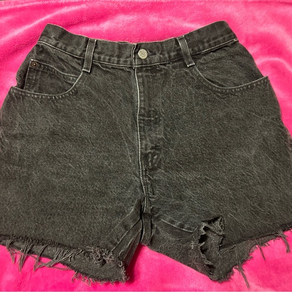 Vintage Gitano High-Waisted Demin Shorts - Picture 2 of 5